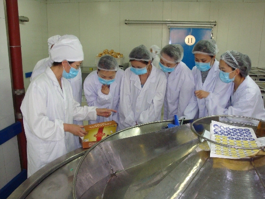 传统与创新并举 宫廷食品工厂中式糕点车间的生产之道